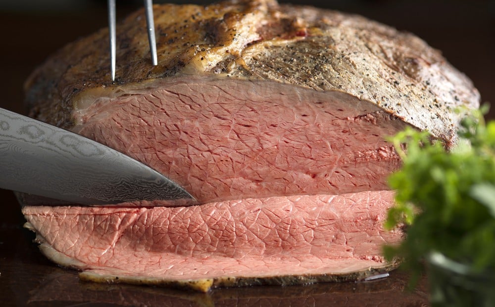 アクションコーナー定番人気のローストビーフ