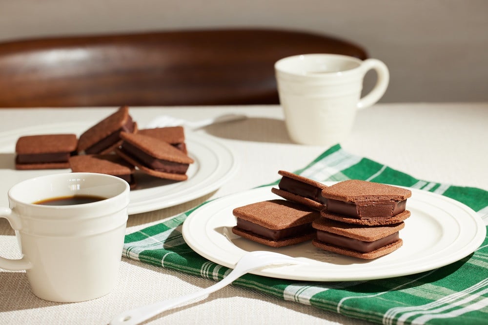 ショコラ VANILLABEANS ショーコラ 8個入｜TV紹介 濃厚生チョコクッキーサンド