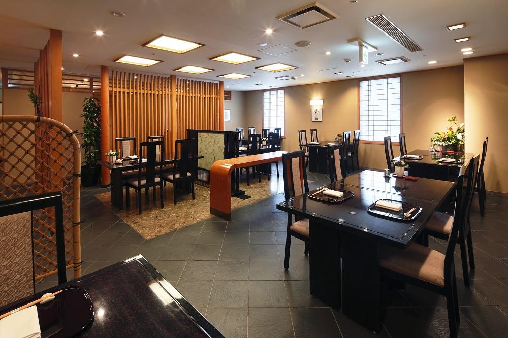 日本料理「嵯峨野」