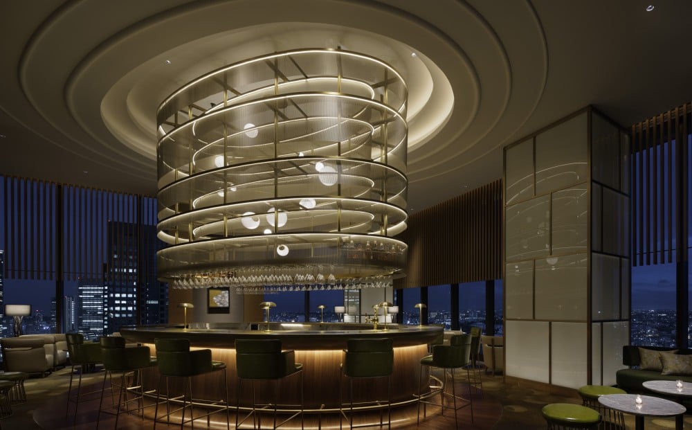 落ち着いた雰囲気の洗練されたバー「Code Bar」