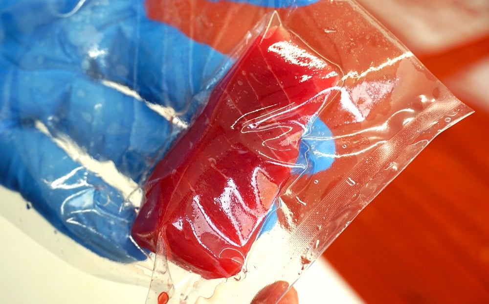 3カ月以上前に「凍眠」で冷凍したマグロの刺身