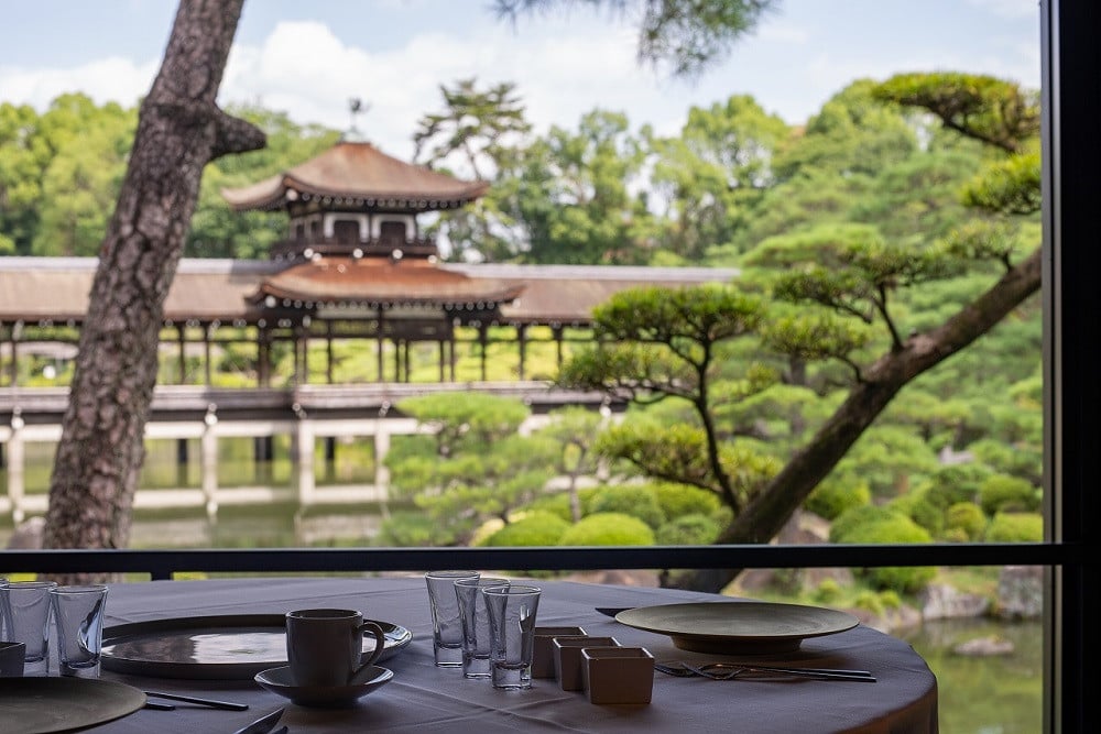 朝食会場（平安神宮会館）