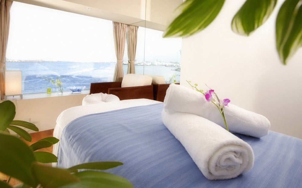 極上のリラクゼーションが体験できるスパ「ベイ ウィンドー」