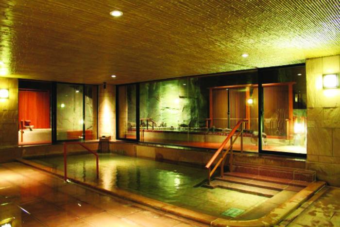 平安の湯【楽（らく）】