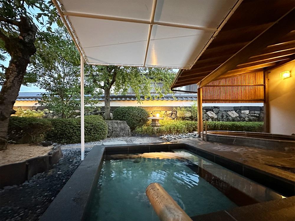 大浴場「白壁の湯」