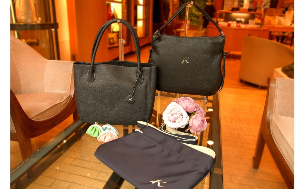 人気のキタムラの返礼品のバッグ類と小銭入れ