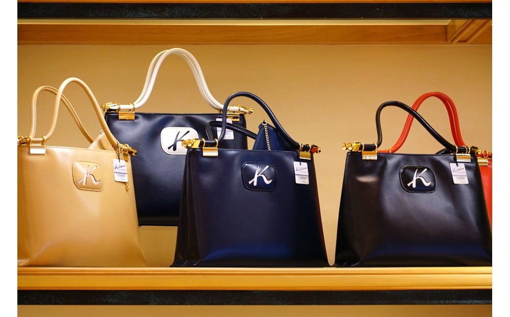 根強い人気を誇るキタムラ看板商品のハンドバック