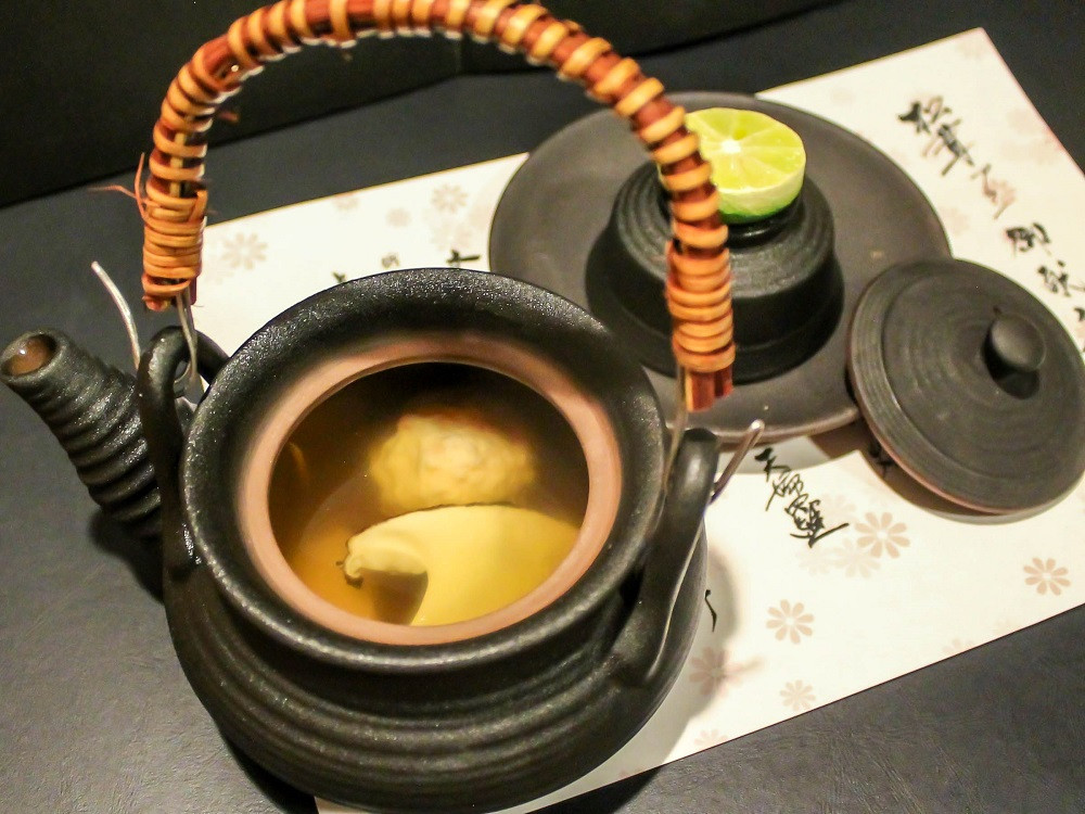 料理一例（土瓶蒸しイメージ）