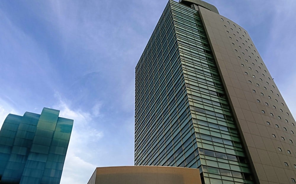 京浜急行／横浜市営地下鉄上大岡駅直結のゆめおおおかオフィスタワー