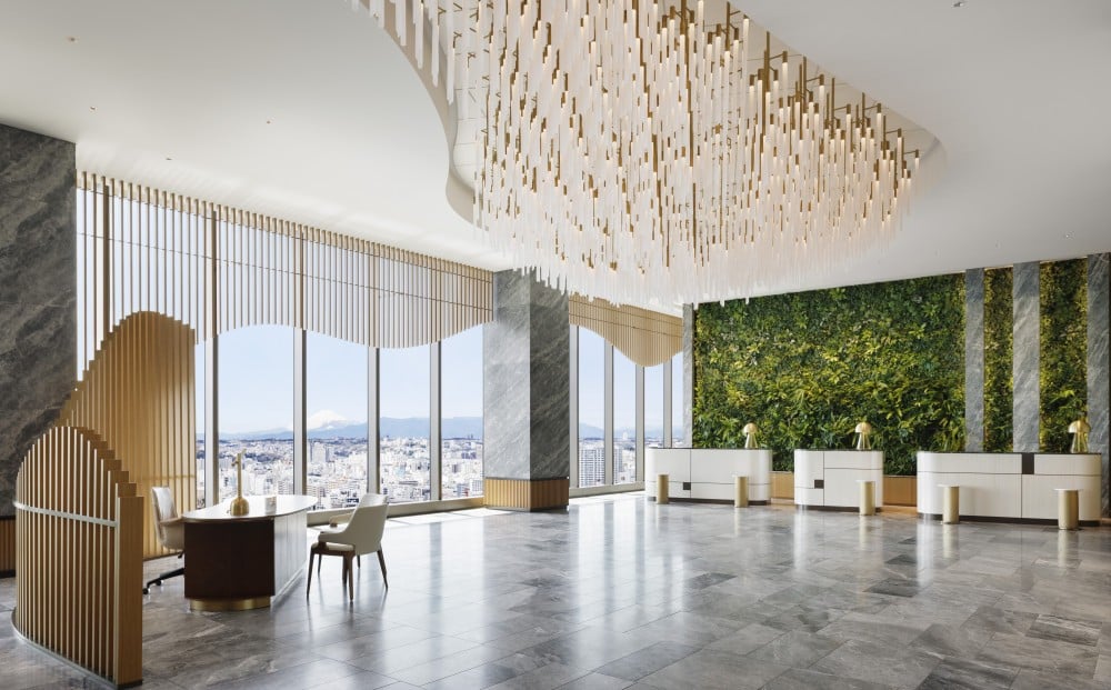 開放感のあるレセプションロビー