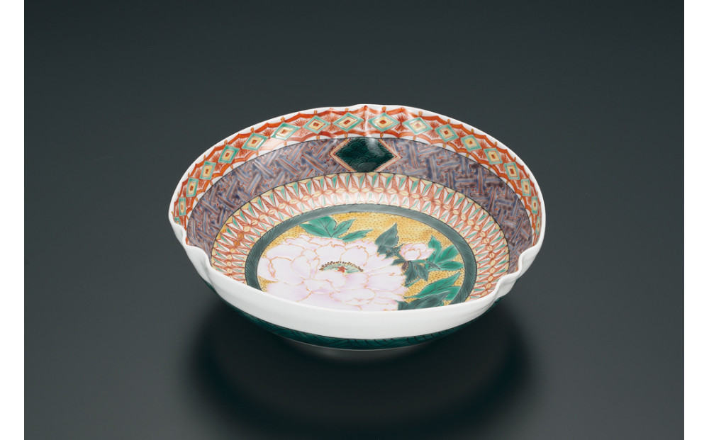 菓子器　色絵牡丹　宮本晄作