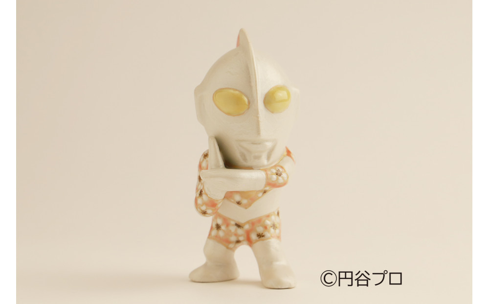 九谷焼　ウルトラマン　&nbsp;宮本晄