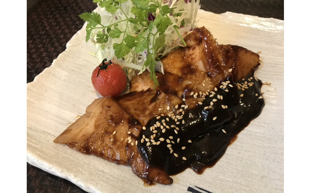 名古屋コーチンムネ肉　八丁味噌漬け
