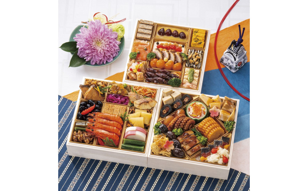 【千里山荘】おせち料理三段重