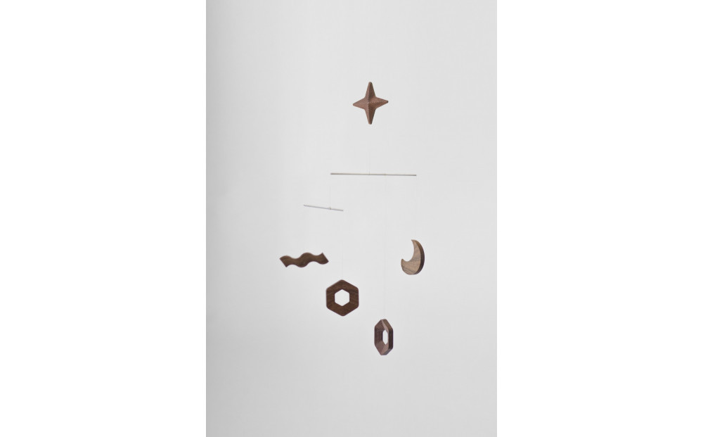 旭川家具&nbsp;コサイン&nbsp;cosine&nbsp;STEPSモビール　YOZORA　ウォルナット【&nbsp;旭川家具&nbsp;北海道&nbsp;旭川市&nbsp;木製&nbsp;家具&nbsp;小物&nbsp;アクセサリー&nbsp;モビール　掛け飾り&nbsp;インテリア&nbsp;シンプル&nbsp;ナチュラル&nbsp;手作り&nbsp;北欧&nbsp;天然木&nbsp;無垢&nbsp;】_05794