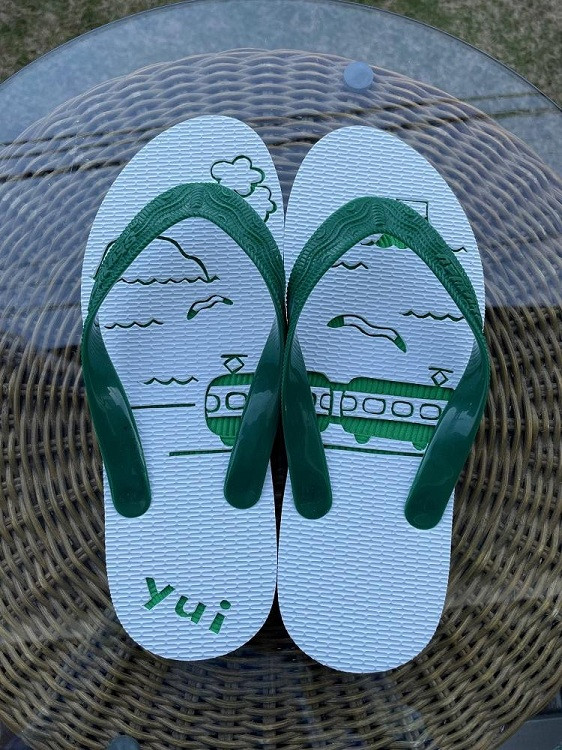 手彫りビーチサンダル