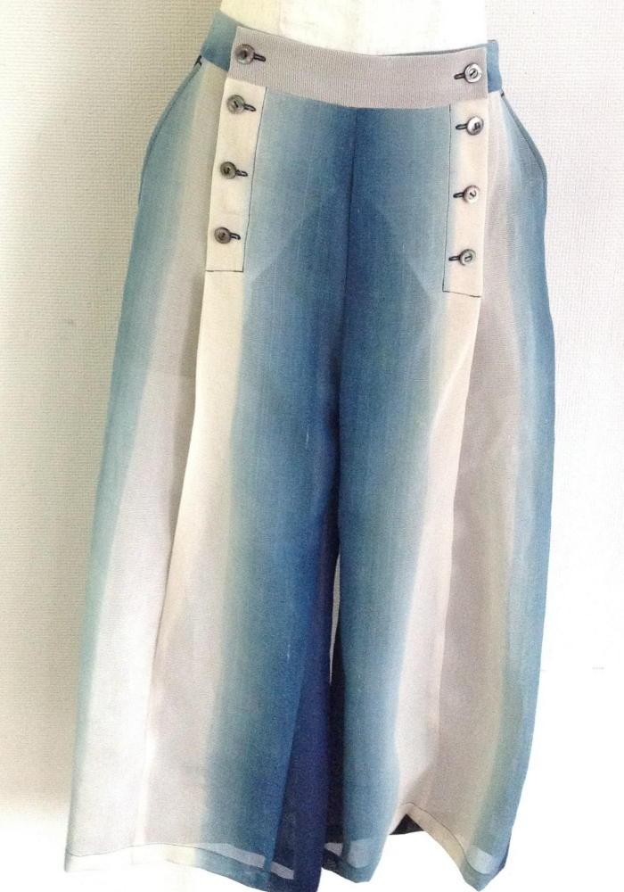 伝統織物のトップブランド夏塩沢に本藍染めを施した洋服オリジナルブランド『ナツシオンブルー』ぼかし染（パンツ31）