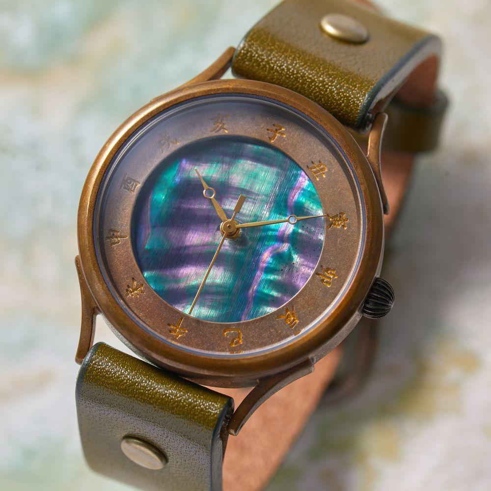 世界一つしかない作品ですエナメル伝統工芸(七宝焼)ハンドメイド　手巻腕時計