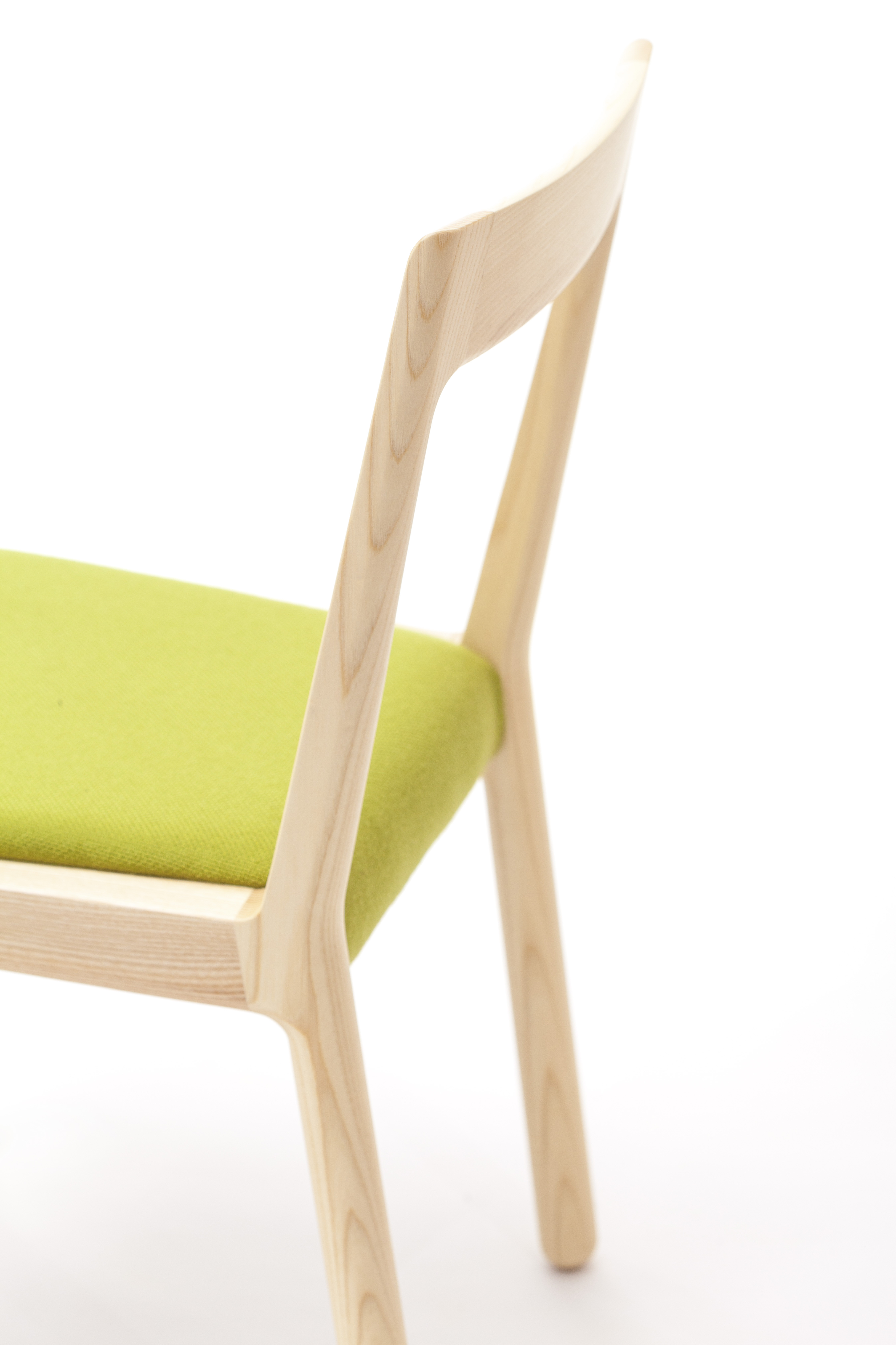 「イストク」POODLEサイドチェア　ホワイトアッシュ