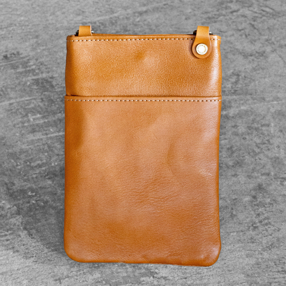 栃木レザー使用｜ソフトな手触り&nbsp;本革&nbsp;スマホショルダー｜Smartphone&nbsp;shoulder｜キャメル｜minca（全6色）