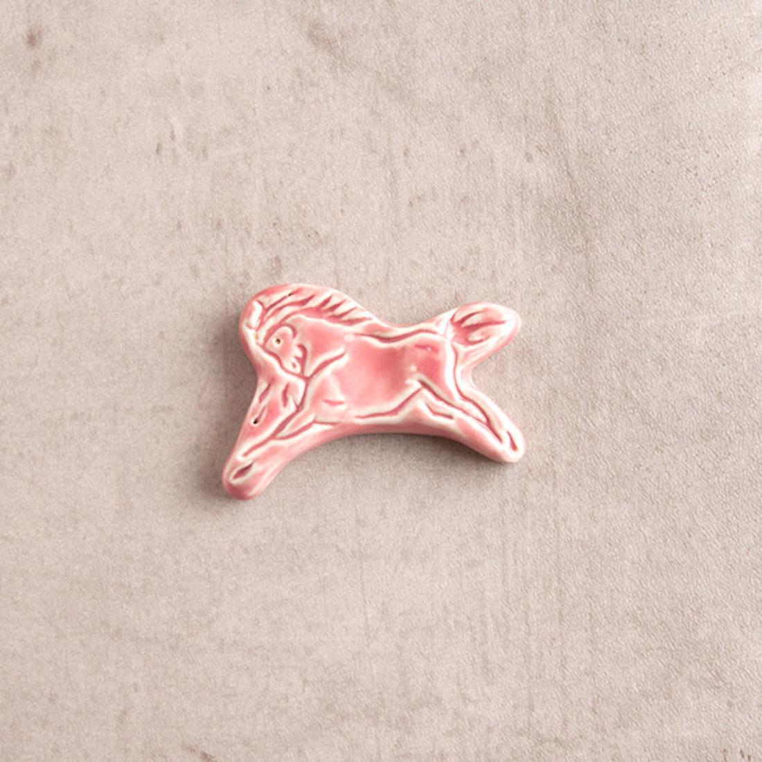 大堀相馬焼　松永窯　馬の箸置き　ピンク