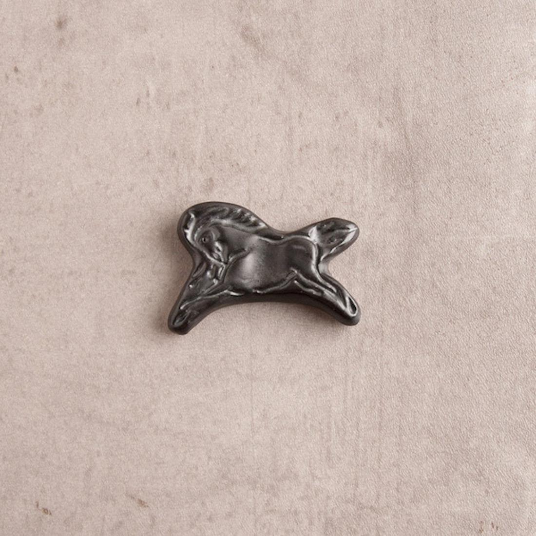 大堀相馬焼　松永窯　馬の箸置き　ブラック