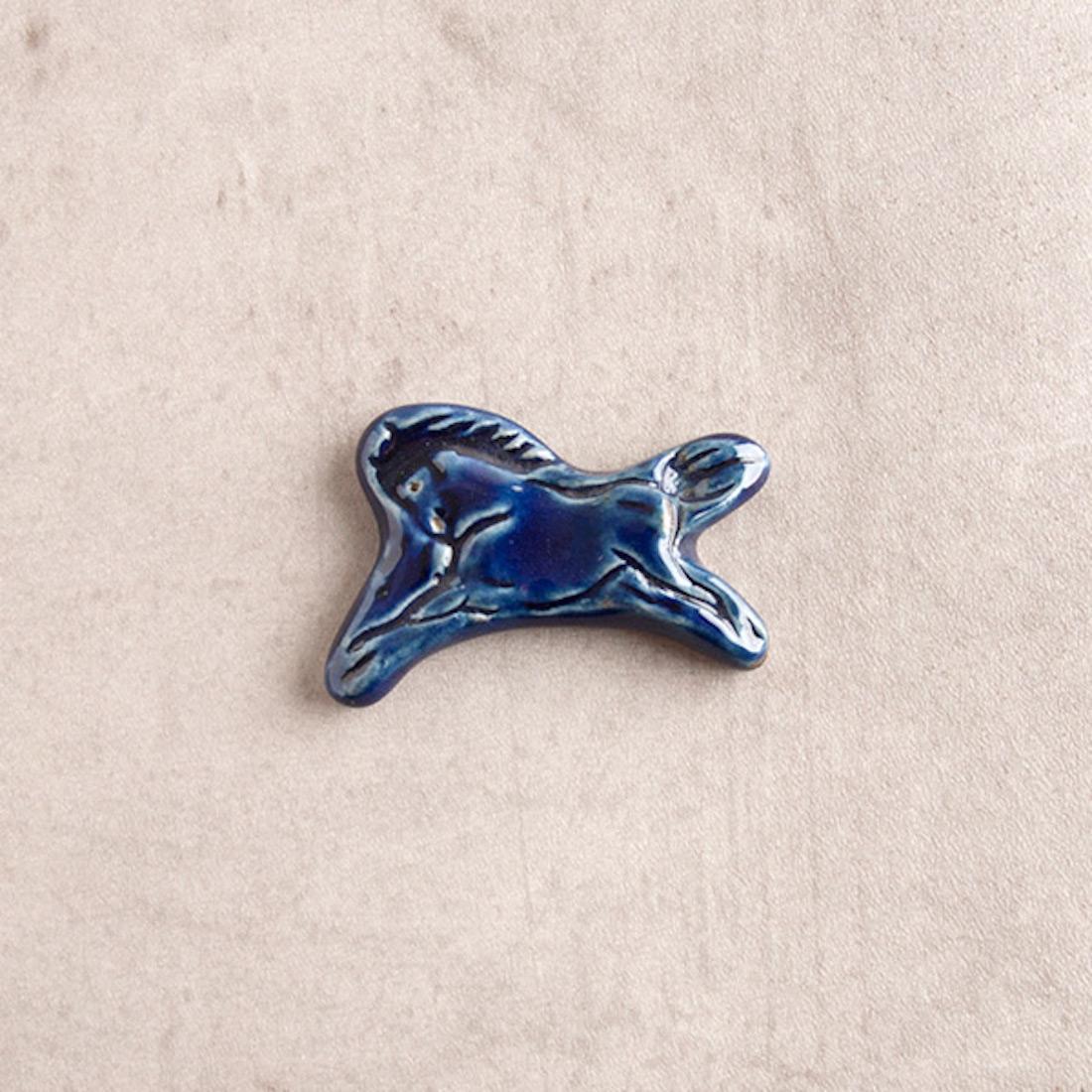 大堀相馬焼　松永窯　馬の箸置き　コバルト