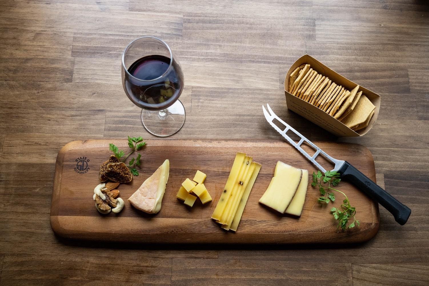 北海道標茶町 長坂牧場チーズ工房 本格派ナチュラルチーズ4種