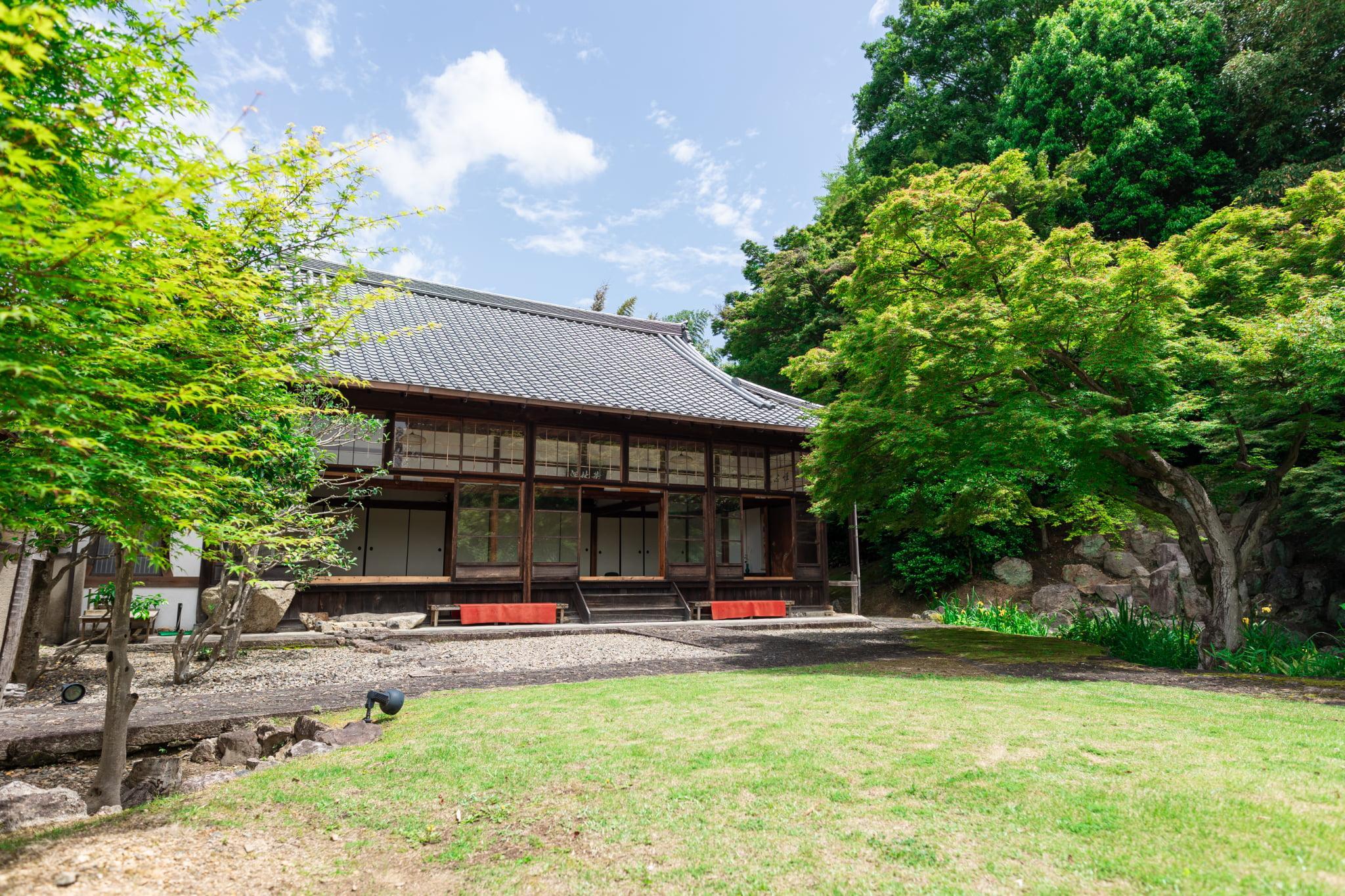 AKAGANE RESORT KYOTO HIGASHIYAMA 1925【高台寺月真院 座禅体験付き】アフタヌーンティー（1名様）［ 京都 京料理 食事 人気 おすすめ 老舗 グルメ チケット 割引 ］