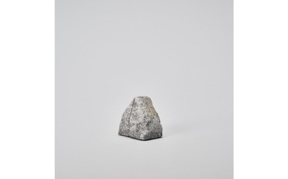 RS&nbsp;-&nbsp;ROCK&nbsp;END&nbsp;/&nbsp;S&nbsp;/&nbsp;komame｜庵治石ブックエンド