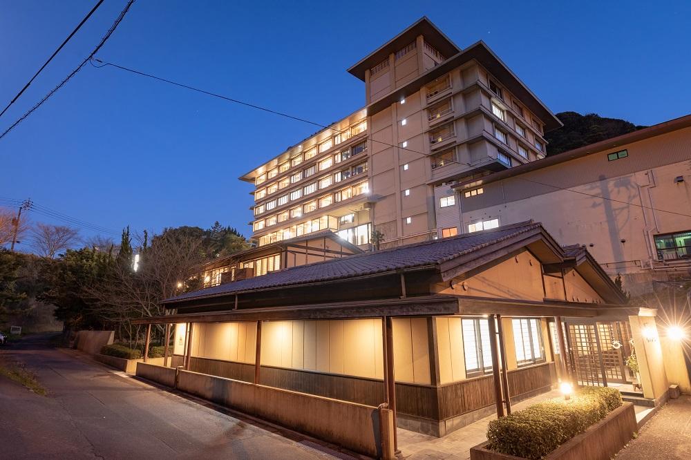 【山村別館】平休日1泊2食付 ペア宿泊券　＜本館・和室＞