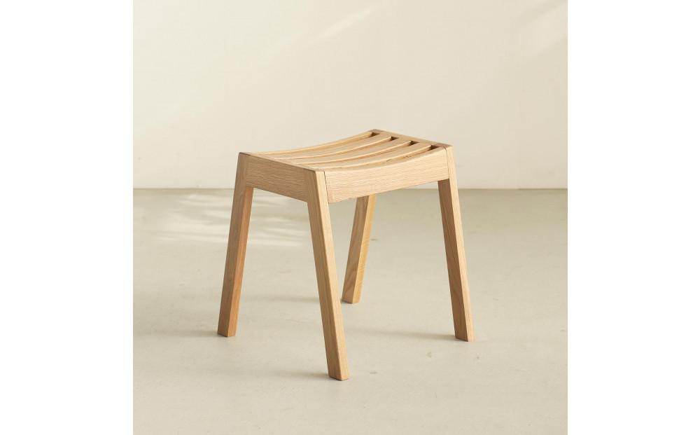 オーク無垢材のスタッキングスツール&nbsp;ワード&nbsp;積み重ね&nbsp;ホワイトオーク&nbsp;玄関&nbsp;キッズ