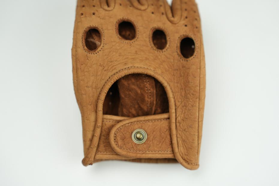 【Mサイズ】ペッカリードライビンググローブ（カラー：コルク）