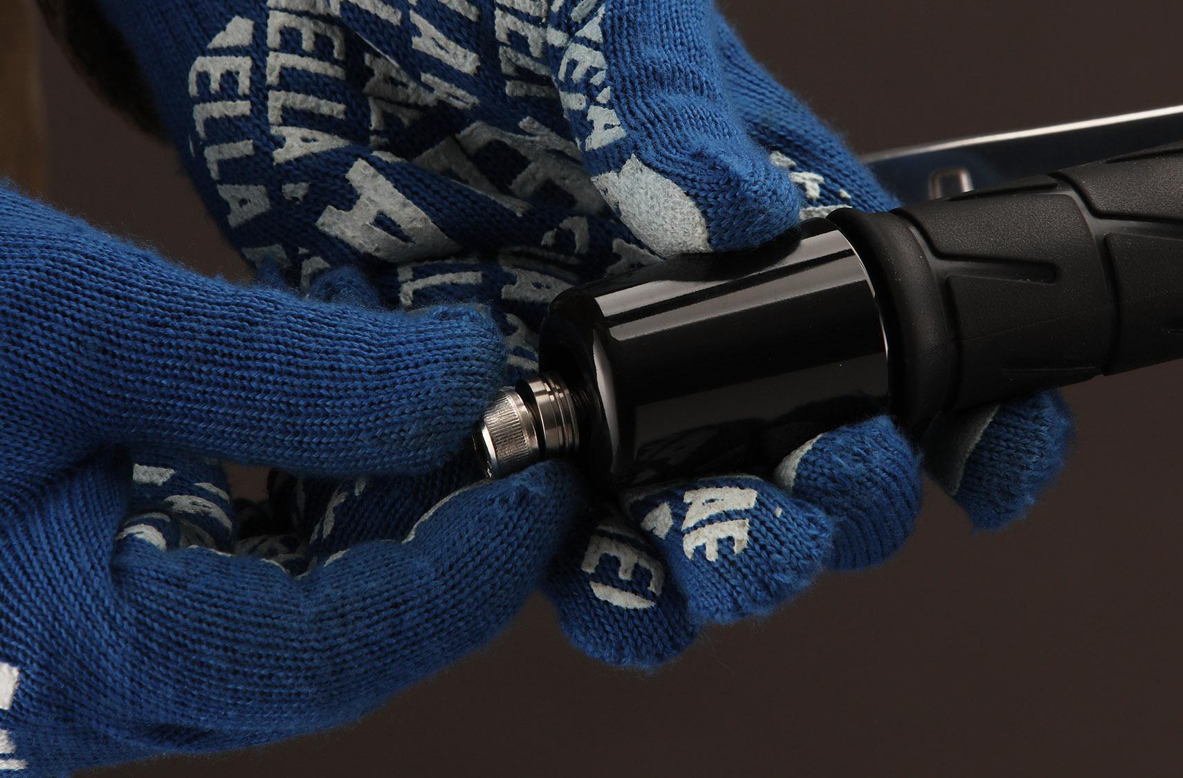 AELLA】Kawasaki Z900RS/CAFE/ZX-25R/4R｜チタン製ハンドルバーエンド