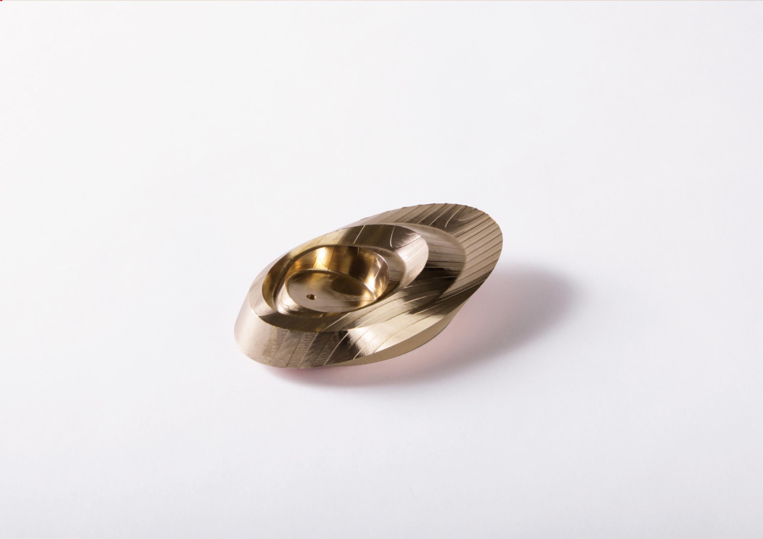 堺の伝統産品　お香立てとお香のセット [BRASS]