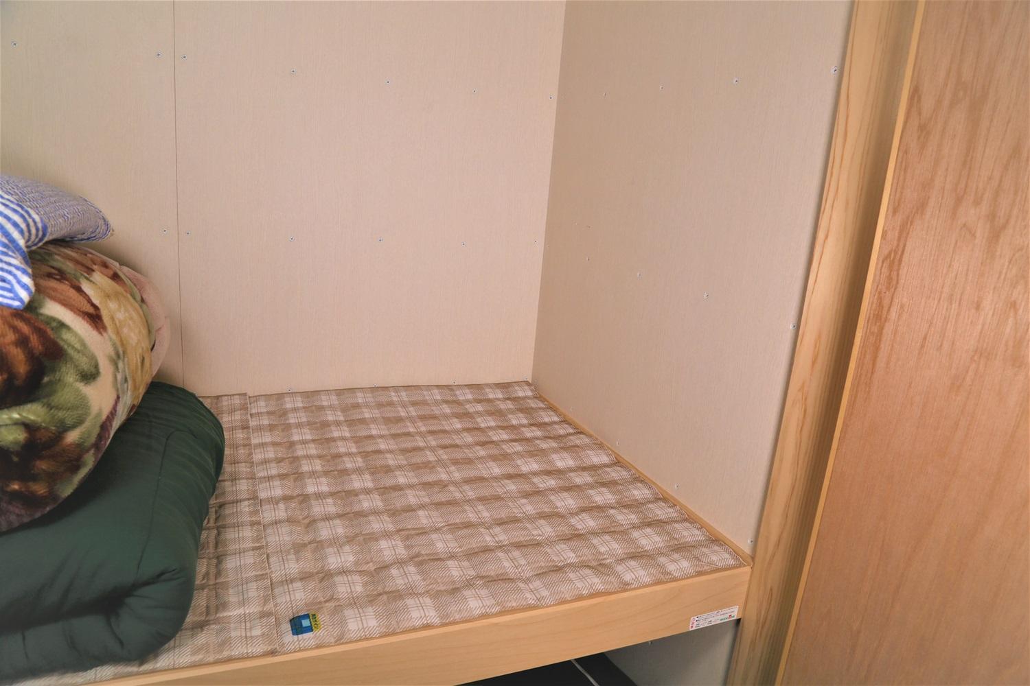 押し入れ・布団用除湿シート 90-60cm(300g入)×６枚組