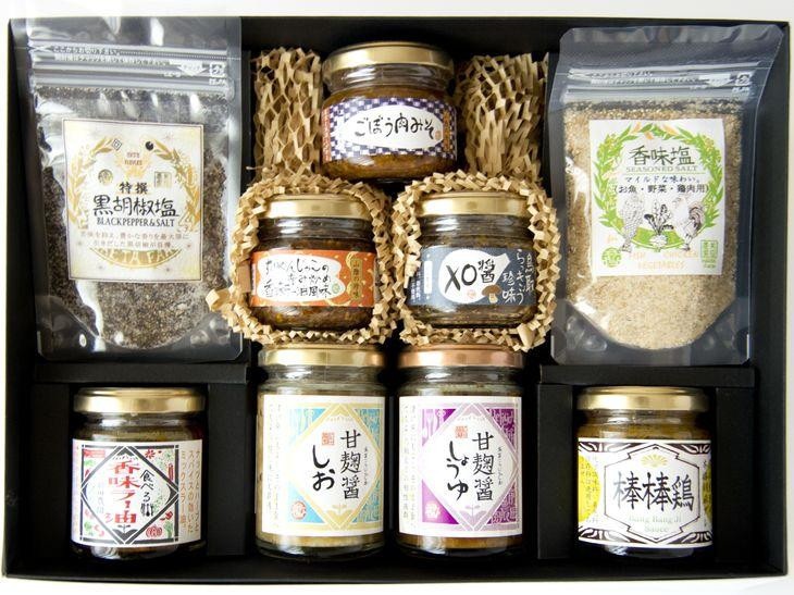579.【お歳暮　のし付】前田農園　ご飯のおとも調味料セット◆|おかず&nbsp;&nbsp;甘麹醤しお&nbsp;甘麹醤しょうゆ&nbsp;本格胡麻ダレ&nbsp;棒棒鶏&nbsp;ごぼう肉みそ&nbsp;食べる香味ラー油&nbsp;鳥取らっきょう&nbsp;香味塩マイルド&nbsp;特撰黒胡椒塩&nbsp;ご飯&nbsp;ごはん&nbsp;白米&nbsp;米&nbsp;鳥取県&nbsp;北栄町&nbsp;おすすめ&nbsp;人気&nbsp;ギフト&nbsp;贈り物&nbsp;お歳暮