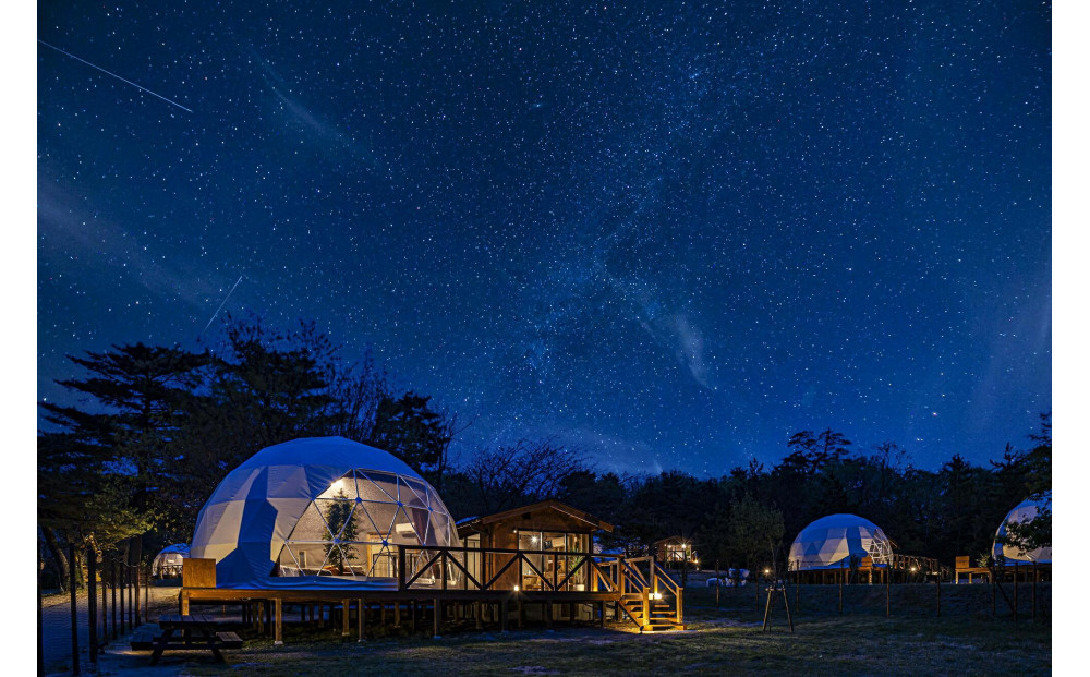 鳥取砂丘でグランピング体験 グランドーム砂優 ご宿泊割引券 2万円分