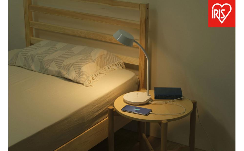 LEDデスクライトQi充電シリーズ&nbsp;平置きタイプ&nbsp;調光・調色　LDL-QFDL-W　ホワイト