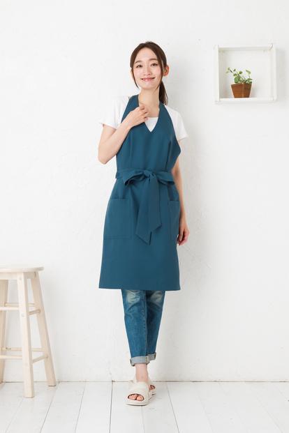 【ティールブルー】ホルターネックワンタッチエプロン（撥水・撥油）