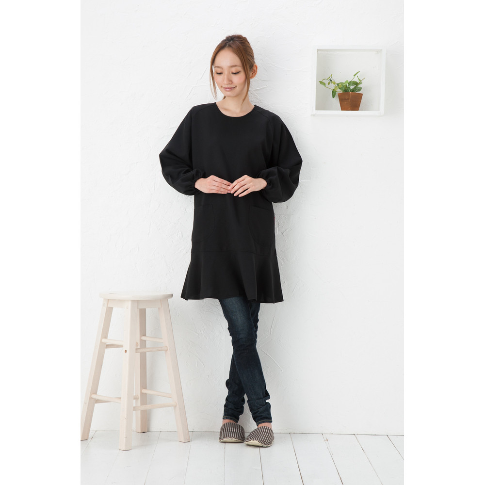 【ブラック】ラグランフリル割烹着