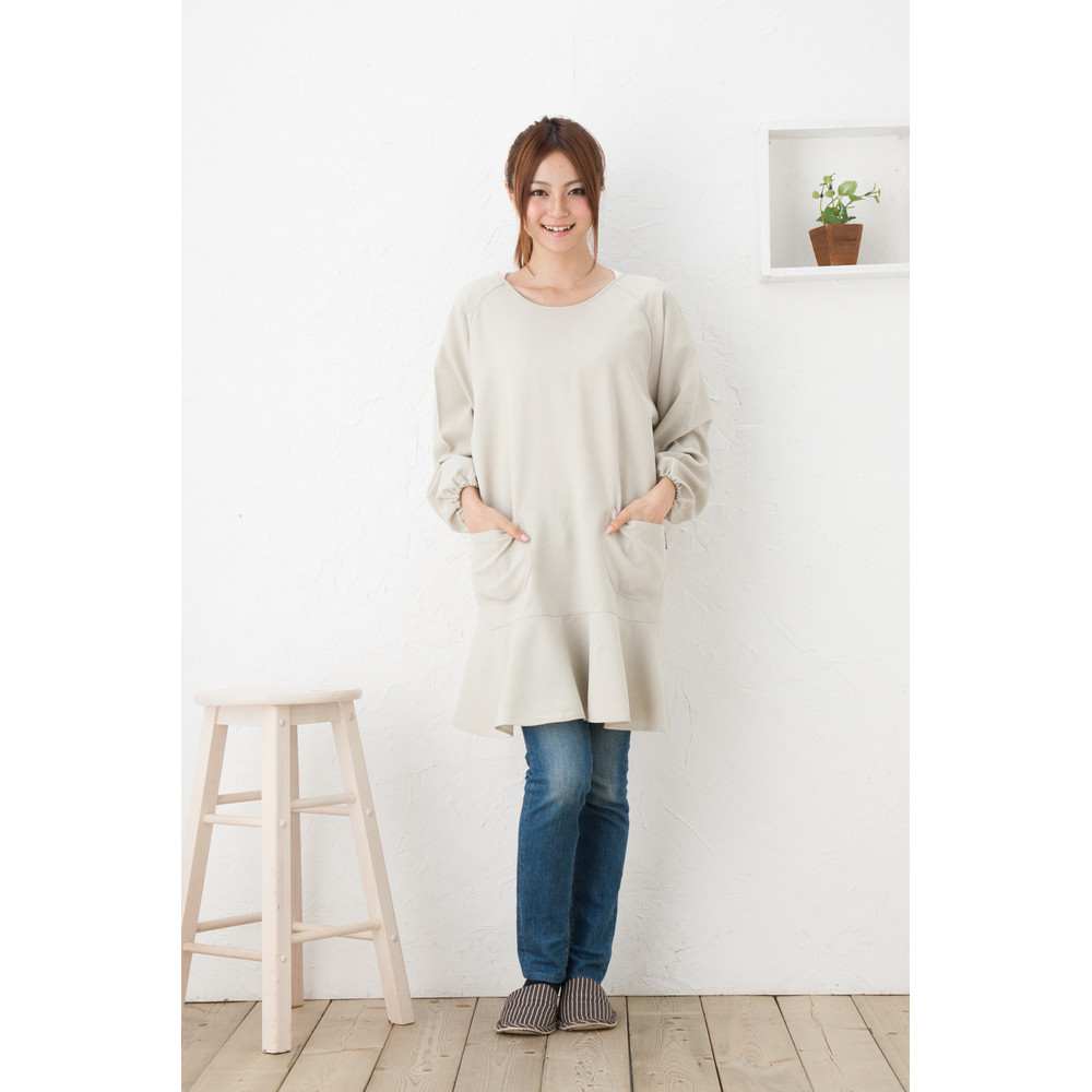 【ベージュ】ラグランフリル割烹着