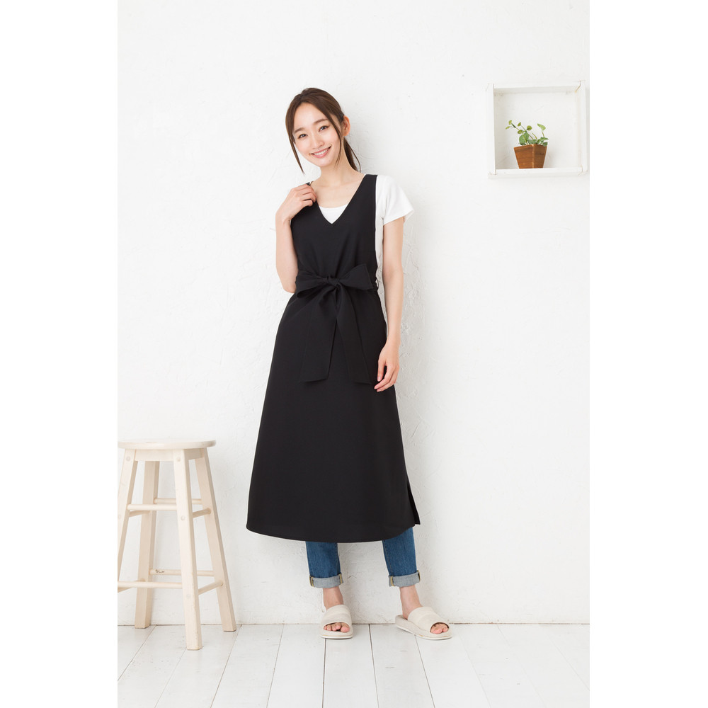 【ブラック】Vネックリボンロングエプロン（撥水・撥油）