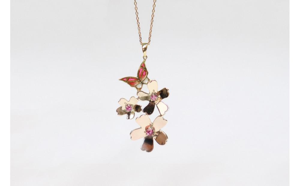 【七宝】小さな蝶とお花のペンダント K18・K10（チェーン50cm） - ギフト包装付き -