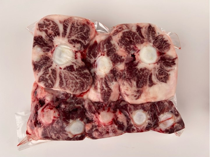 国産牛 テール 丸々1本　(約1～2kg)