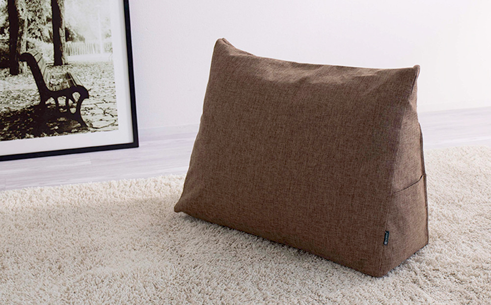 布団収納カバー&nbsp;三角形&nbsp;ブラウン&nbsp;約幅67&nbsp;×&nbsp;奥行26&nbsp;×&nbsp;高さ50cm&nbsp;クッションカバー&nbsp;布団収納袋&nbsp;SNG104416703