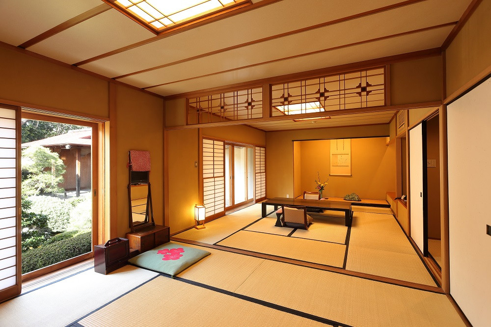 【あたみ石亭 別邸 桜岡茶寮】平休日1泊2食付 ペア 宿泊券《和室10畳＋8畳》 温泉 熱海 伊豆 静岡 温泉旅行  ホテル 旅館 宿泊 宿 旅行券 温泉 観光 旅行 ホテル 旅館 チケット トラベル ふるさと納税旅行