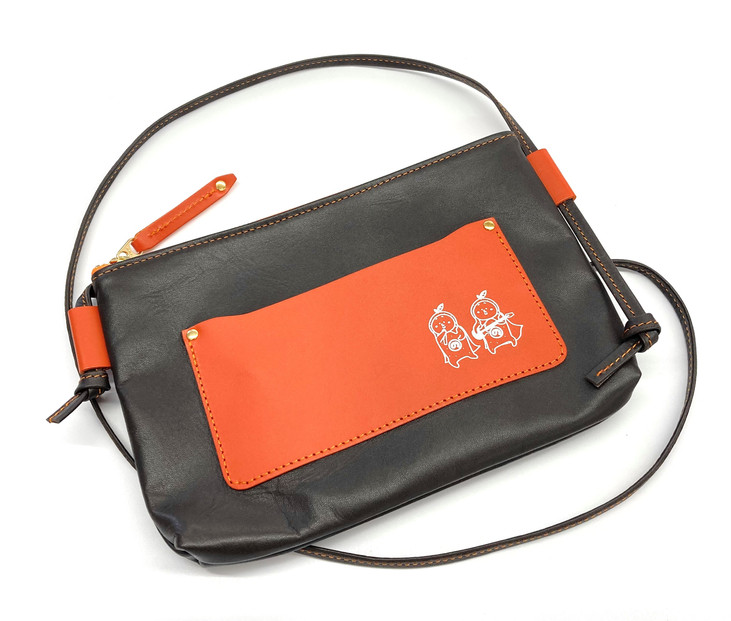 革工房いんのしま 牛革サコッシュ横型【色:オレンジ】