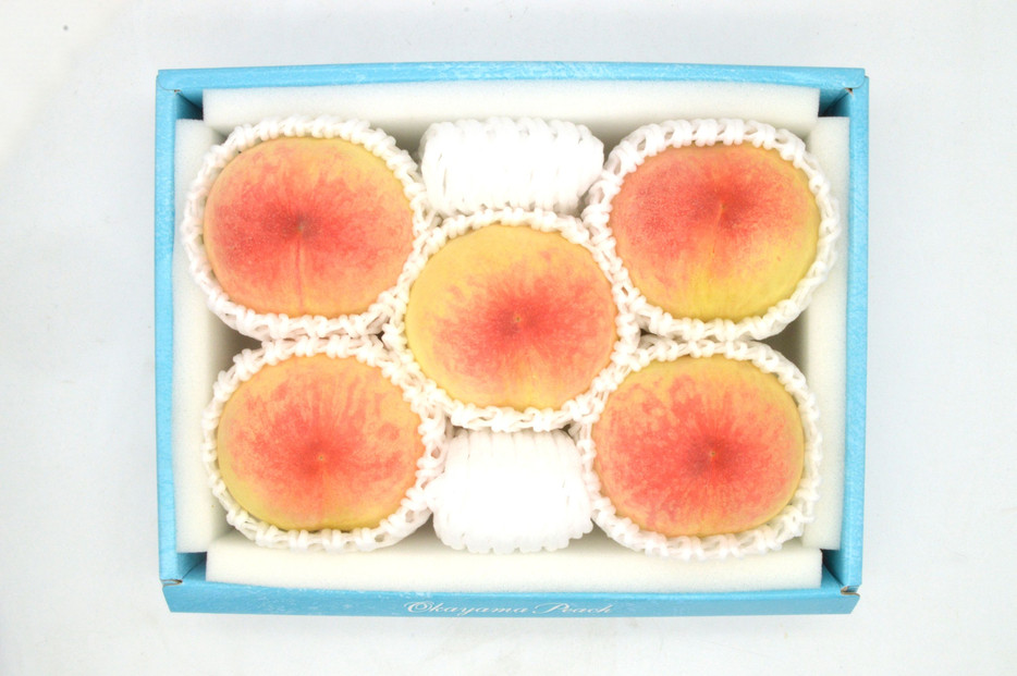 【2026年発送】岡山のブランドもも&nbsp;”晴れ未来”&nbsp;５～６玉（約1.3kg）