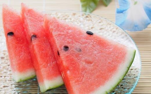 【ポイント交換専用】243.【先行予約】スイカM2玉　5kg以上2玉◇&nbsp;※5月下旬～8月中旬頃に順次発送予定（こちらの返礼品は、大栄西瓜ではありません）